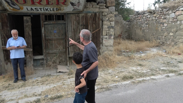 68 yıllık tabeladaki detay tüm köyü büyüledi: Çocukken bize sihir gibi gelirdi