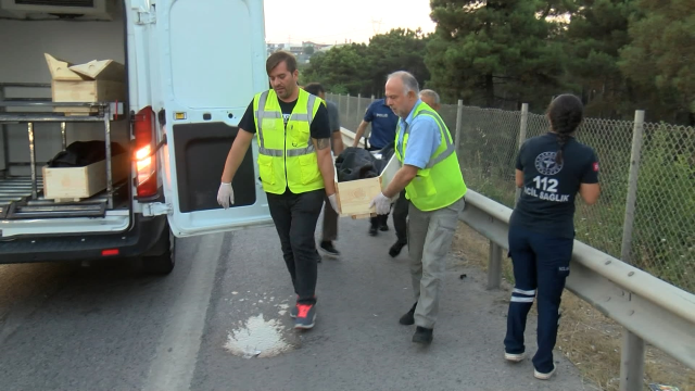 Sürücüsünün kontrolünü kaybettiği motosiklet bariyerlere çarptı! 2 kişi olay yerinde can verdi