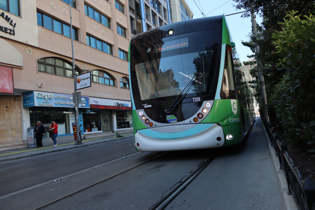 İzmir'de metro ve tramvay grevi sonlandı! En düşük maaş 22 bin 105 TL oldu