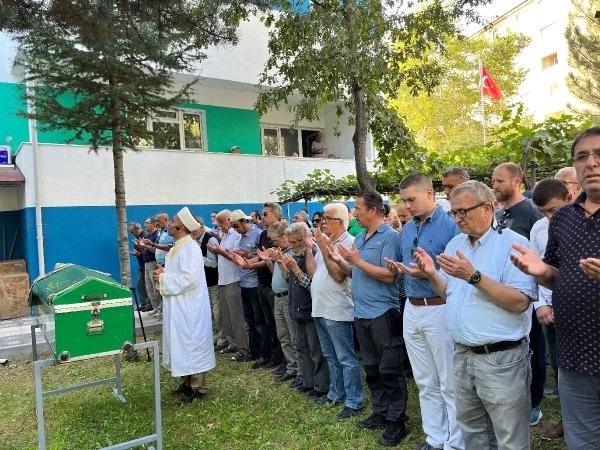 Boğulan ünlü yönetmen Abdulkadir Ceylan Ede, son yolculuğuna uğurlandı