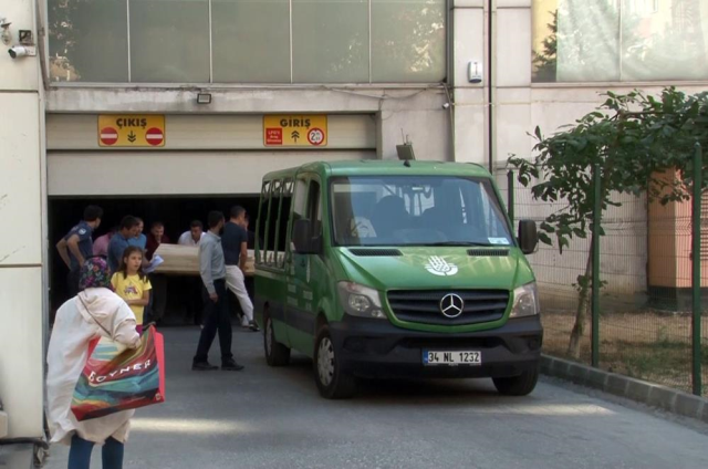 Esenyurt'ta esrarengiz ölüm! Eve giren abla, kardeşinin cansız bedeniyle karşılaştı