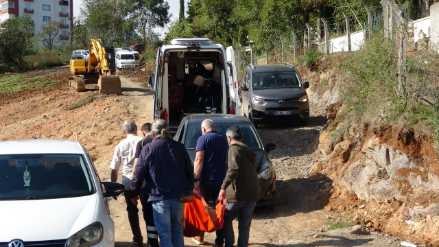 Manzaralı mezar yeri almak için talepte bulunan vatandaşlar birbirine girdi