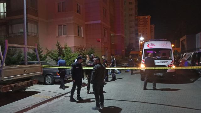 Konya'da iki genç kız, birbirlerine sarılarak 15. kattan aşağı atladı