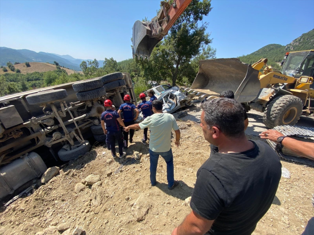 Kahramanmaraş'ta kamyon kazasında hayatını kaybedenlerin kimliği belirlendi