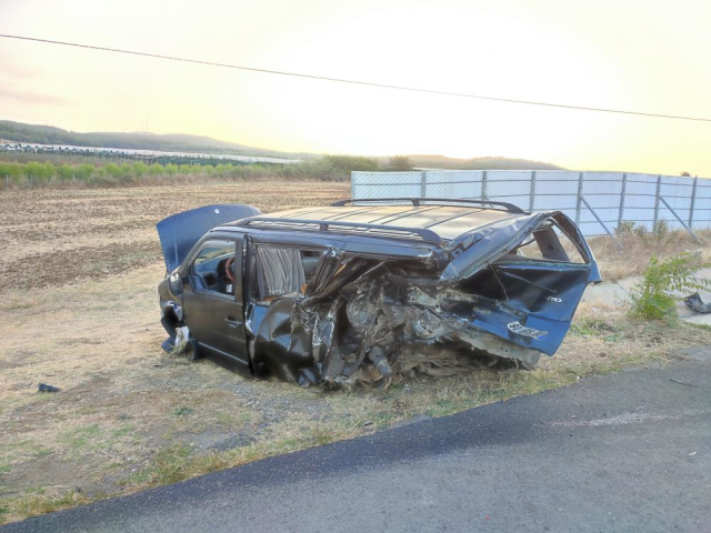 Edirne'de lüks otomobil önünde giden panelvana çarptı! 3 kişi öldü, 3 kişi yaralandı