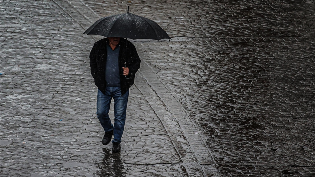 Meteoroloji'den uyarı geldi: İstanbul'un kuzeyinde kuvvetli ve gök gürültülü sağanak bekleniyor