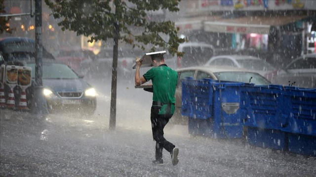 Meteoroloji'den uyarı geldi: İstanbul'un kuzeyinde kuvvetli ve gök gürültülü sağanak bekleniyor