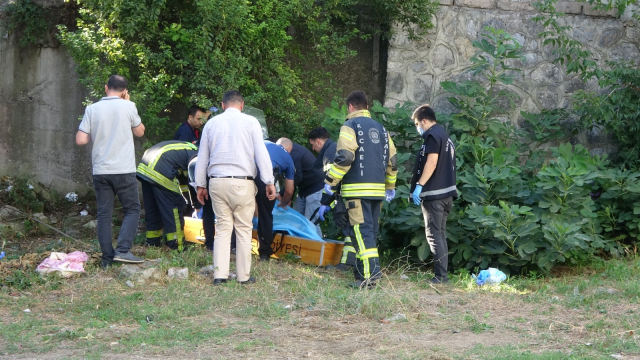 Gölcük'te freni boşalan işçi servisi anne ve kızına çarptı: 2 ölü, 6 yaralı