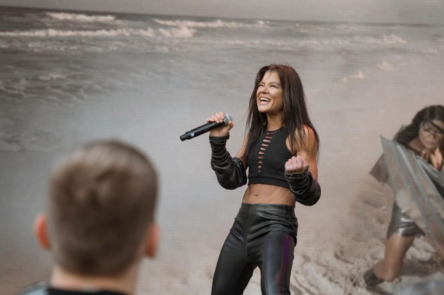 Ukraynalı şarkıcı Ruslana, savaş dönemindeki destek için Türkiye'ye teşekkür etti: Ömür boyu Türk milleti için savaşacağım