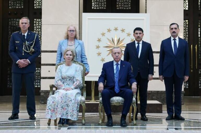 Büyükelçilerden Cumhurbaşkanı Erdoğan'a güven mektubu