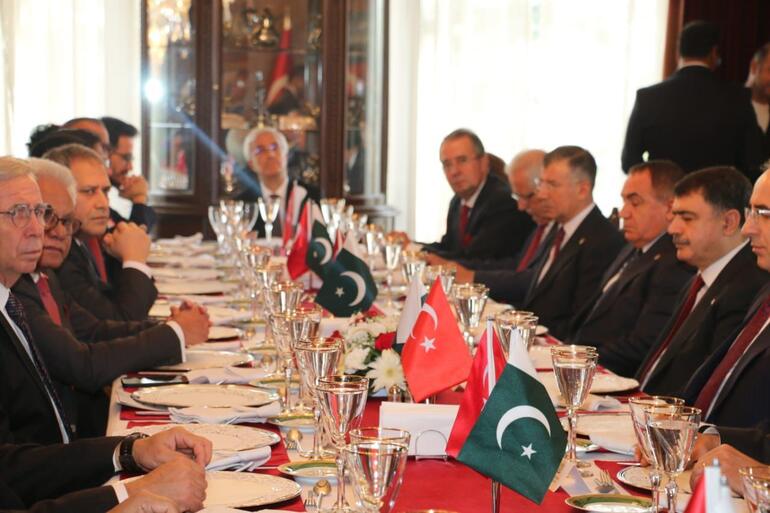 Pakistan Büyükelçiliği'nde Türkiye Cumhuriyeti'nin kuruluşunun 100'üncü yıl dönümü etkinliği düzenledi