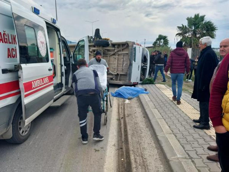 İşçi servis minibüsü TIR'a çarptı: 1 ölü, 7 yaralı