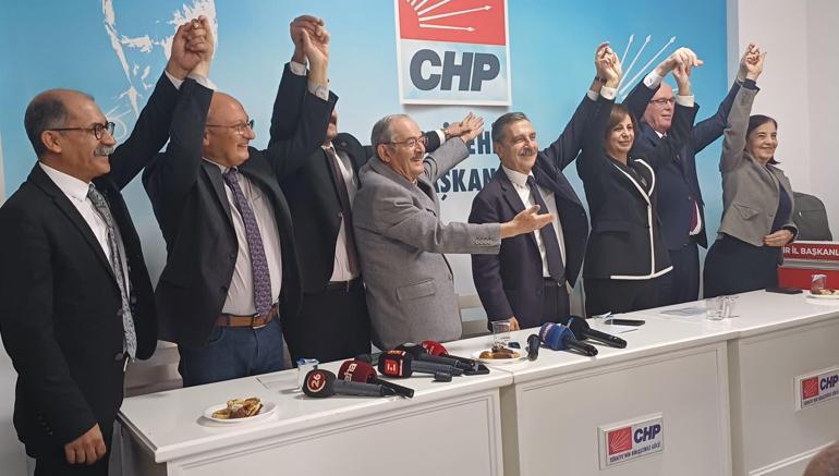 25 yıllık başkanlık dönemi biten Büyükerşen’den CHP’ye eleştiri