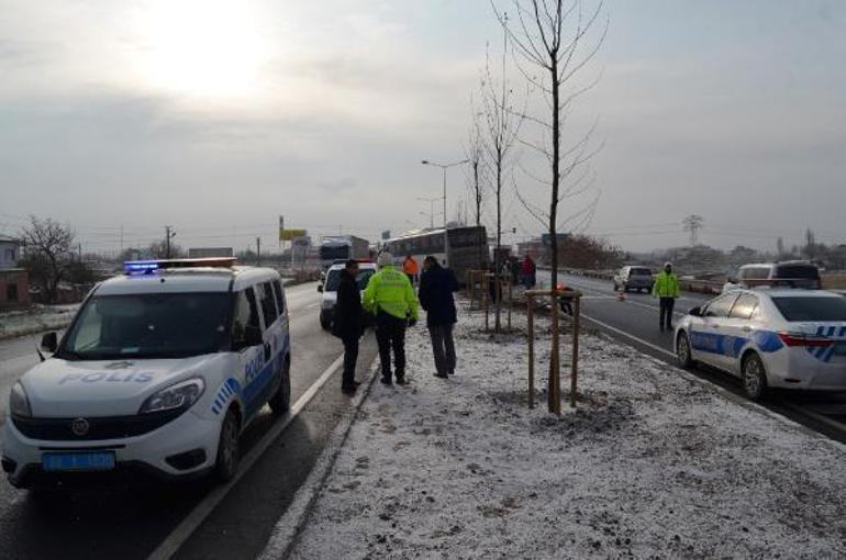 Yolcu otobüsü kaza yaptı, sürücü ehliyetsiz çıktı