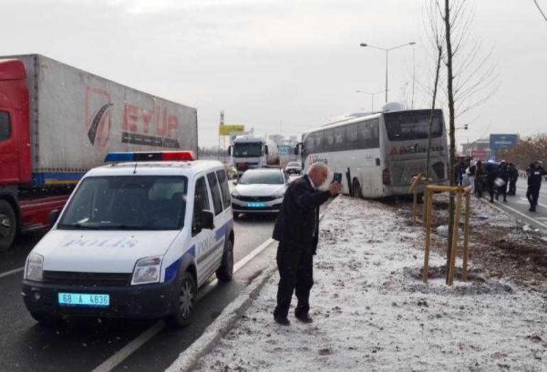 Yolcu otobüsü kaza yaptı, sürücü ehliyetsiz çıktı