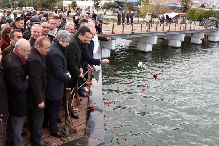 Samsun’da mübadelenin yıl dönümünde denize çelenk bırakıldı