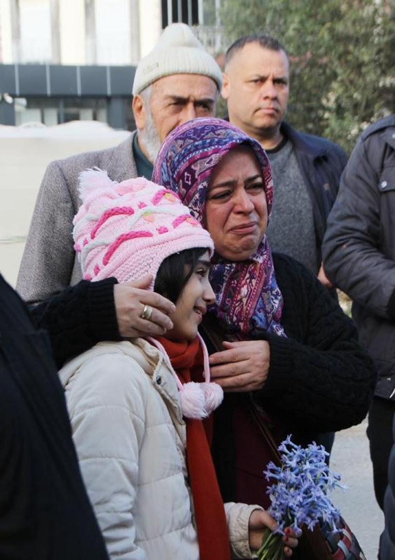 Evdeki yangında ölmüştü; eşini kurtarıp, kendisi mahsur kalmış