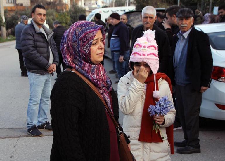 Evdeki yangında ölmüştü; eşini kurtarıp, kendisi mahsur kalmış