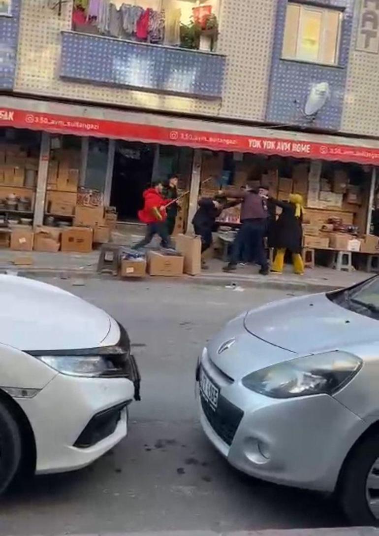 Sultangazi'de eşi ve çocuğunun önünde fırça sapıyla dövüldü