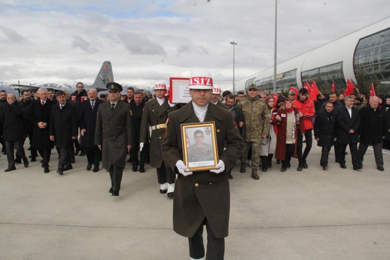 Şehit Ay'ın cenazesi, memleketi Erzincan'a getirildi