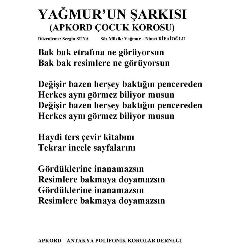 Hatay'da öğrenciler, kaybettikleri arkadaşlarını andı, Yağmur'un şiirini besteleyip okudu