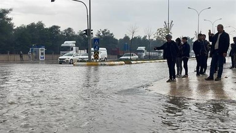 Şanlıurfa'da sağanak ve dolu