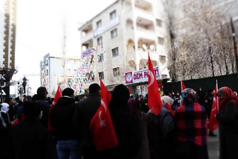 Evlat eylemindeki anneden oğluna çağrı: Bu acının tarifi yok, ne olur gel