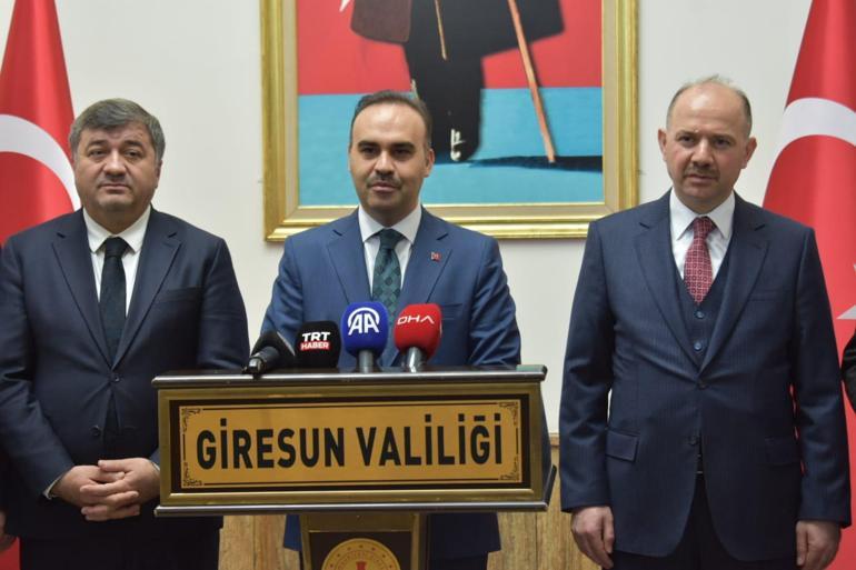Bakan Kacır: Alper Gezeravcı, en kısa sürede Türkiye’de olacak