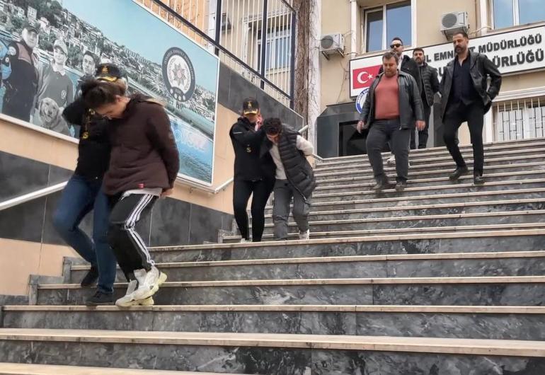 İstanbul'da ATM'lerden hırsızlık yapan şüpheliler kamerada