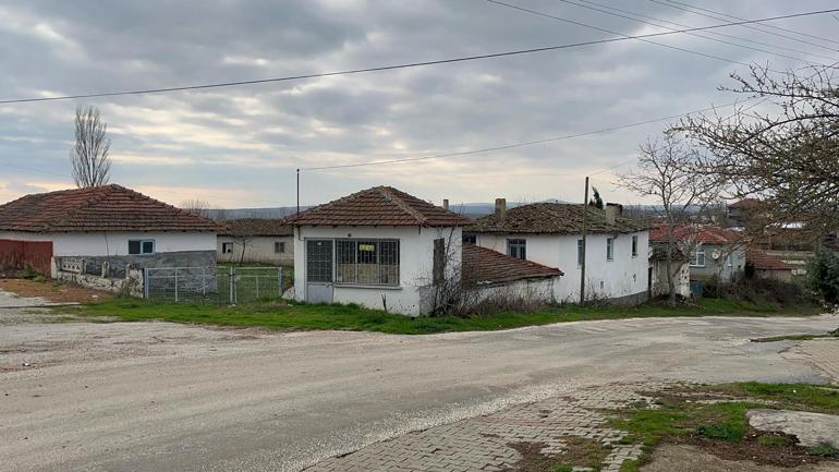 Emekli polis, oğlu ve boşanma aşamasındaki eşini İstanbul'da öldürüp, Kırklareli'deki tarlasına gömdü