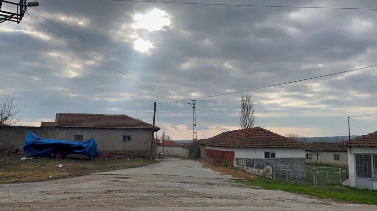 Emekli polis, oğlu ve boşanma aşamasındaki eşini İstanbul'da öldürüp, Kırklareli'deki tarlasına gömdü