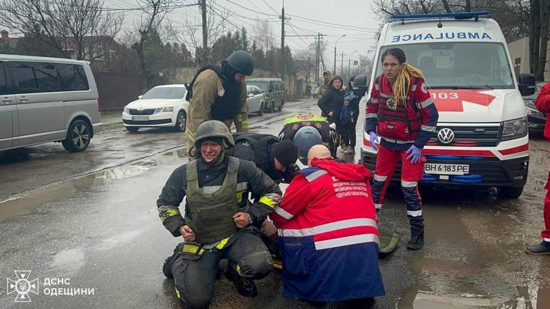 Odessa’ya arka arkaya yapılan füze saldırısında ölü sayısı 14’e yükseldi