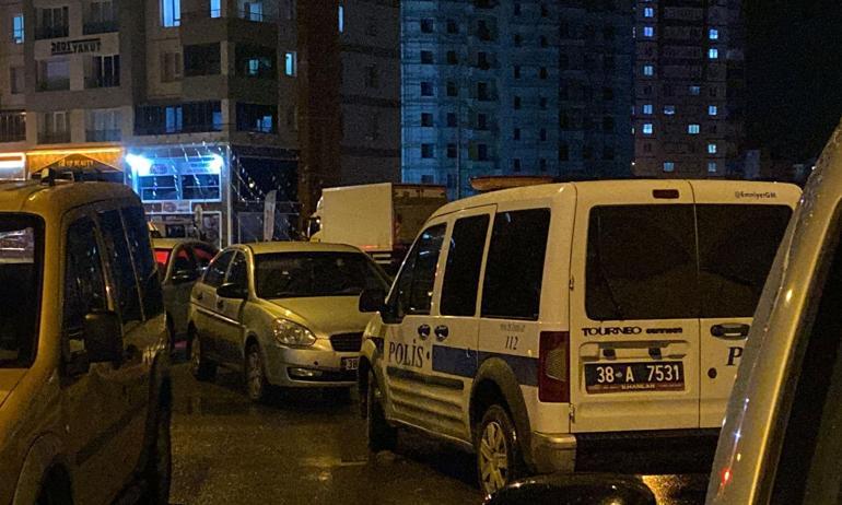 Kayseri'de zihinsel engelli genç, kazara tabancayla kendini vurdu