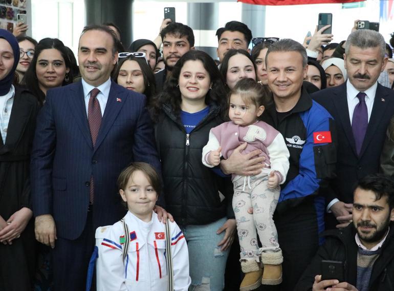 Bakan Kacır: Türkiye, son 20 yılda dünyaya parmak ısırtan başarı hikayesi ortaya çıkardı