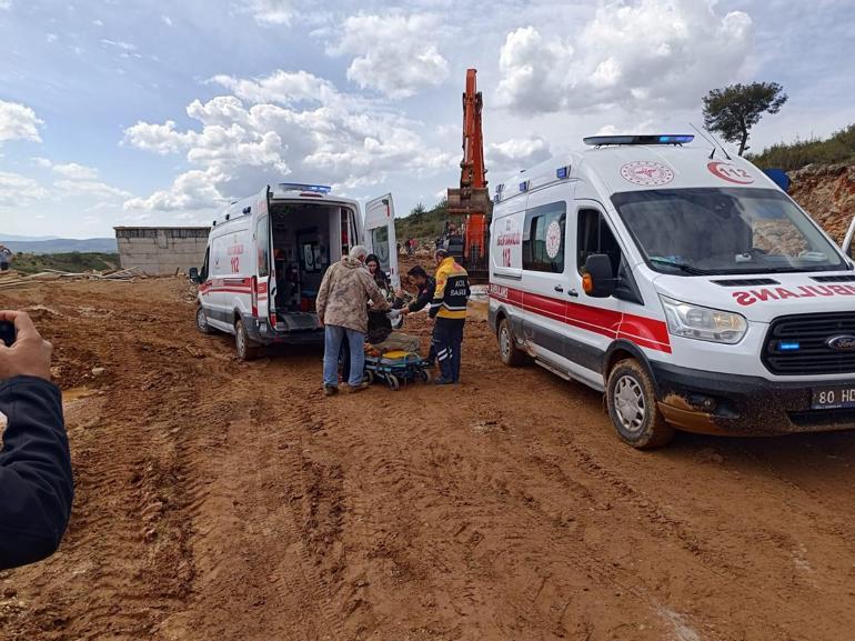 İnşası süren deprem konutlarında iskele çöktü; 4 işçi yaralı