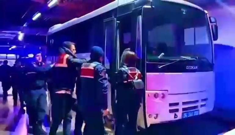 İstanbul'da jandarmadan 'Mahzen-10' operasyonu: 39 gözaltı