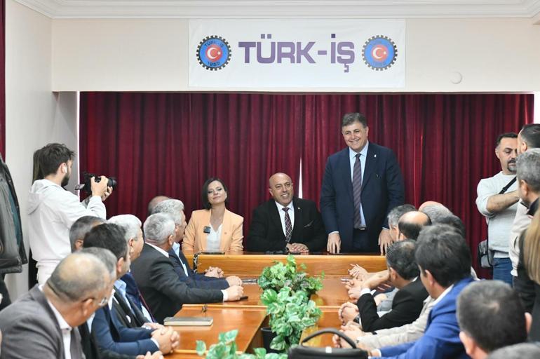 Cemil Tugay, Türk-İş 3'üncü Bölge Temsilciğini ziyaret etti