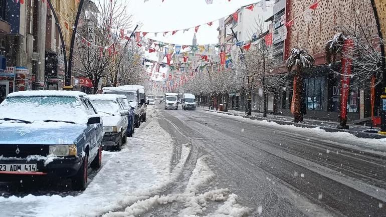 Bingöl'de eğitime 'kar' engeli