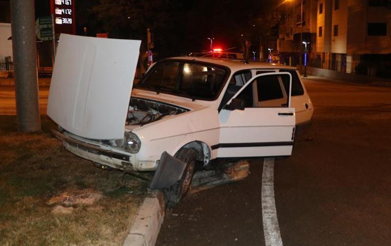 Ehliyetsiz alkollü sürücünün ceza kesildikten 1 saat sonra yaptığı kaza kamerada