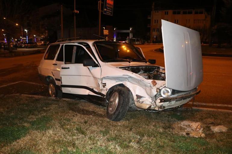 Ehliyetsiz alkollü sürücünün ceza kesildikten 1 saat sonra yaptığı kaza kamerada