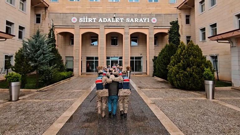 Otomobilde 15 bin 610 mermi ele geçirildi; 5 kişi tutuklandı