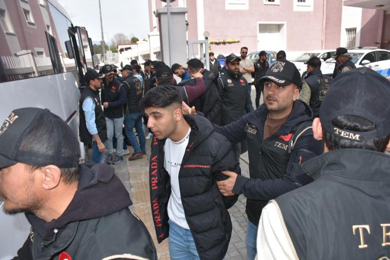 İzmir'deki nevruz etkinliğinde gözaltına alınan 36 şüpheli adliyede