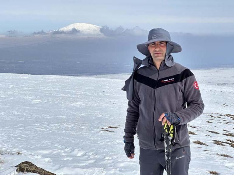 Nemrut'ta ayılar, kış uykusundan uyandı