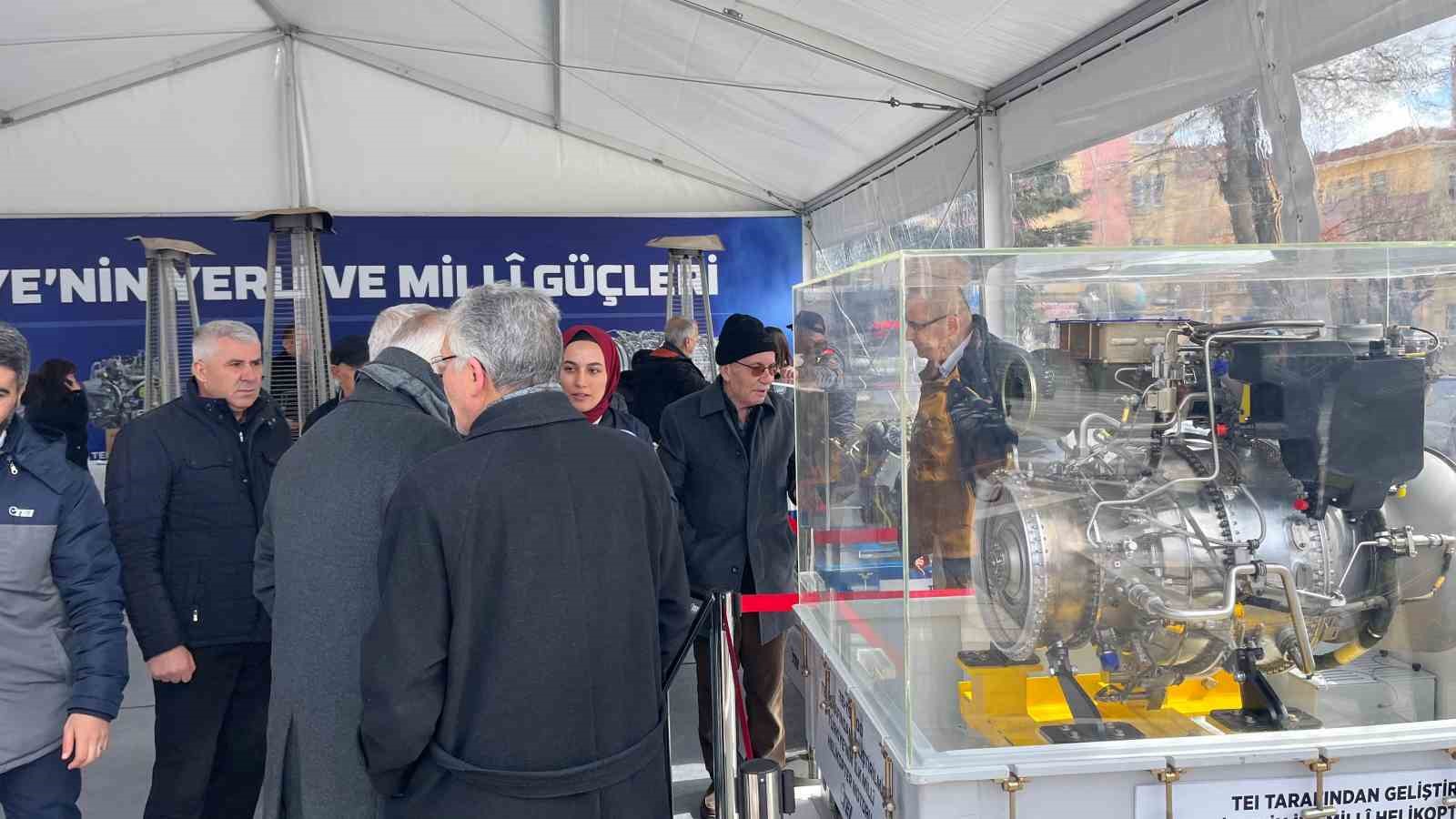 Sergilenen milli uçak motorları göz yaşarttı