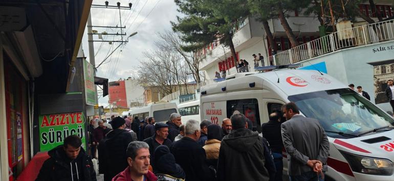 Caddedeki silahlı kavgada yoldan geçen kadın yaralandı