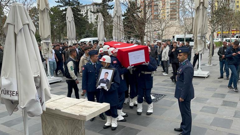 Muğla'da kazada ölen astsubay, memleketi Kayseri'de toprağa verildi