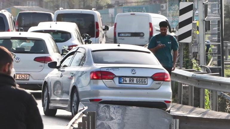 Yetki anlaşmazlığı sonrası yayaların tehlikeli yolculuğu