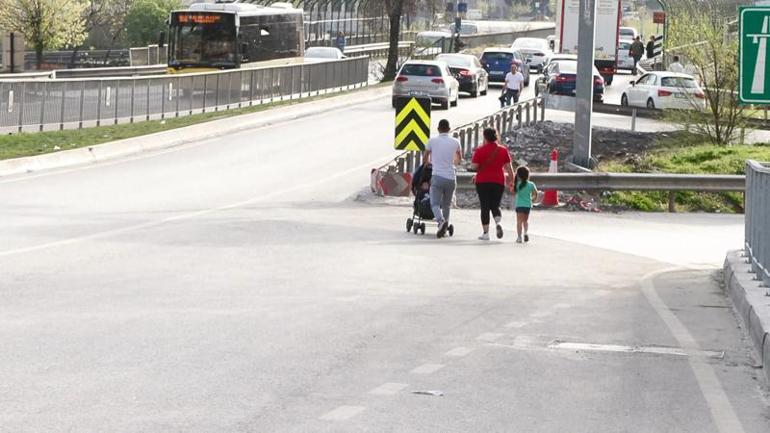 Yetki anlaşmazlığı sonrası yayaların tehlikeli yolculuğu