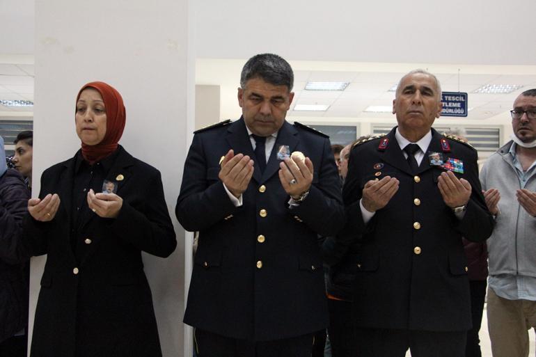 Edirne'de yaşamını yitiren polis memuru, törenle son yolculuğuna uğurlandı