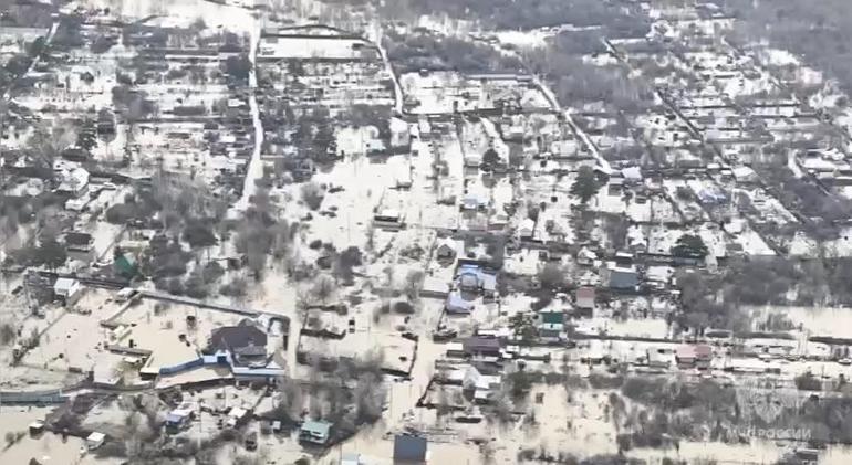 Rusya’da Ural Nehri’nin suları tehlikeli seviyeye yükseldi